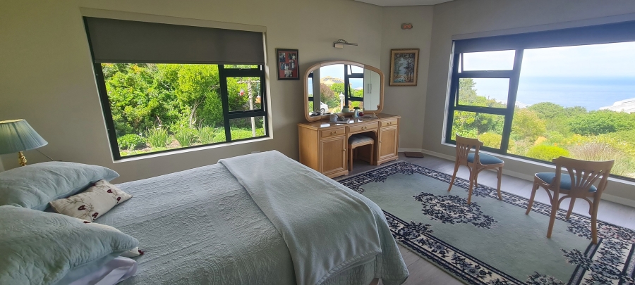 3 Bedroom Property for Sale in Village On Sea Western Cape